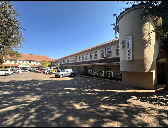 5,000M² BUSINESS CENTRE FOR SALE IN KEMPTON PARK CENTRAL
